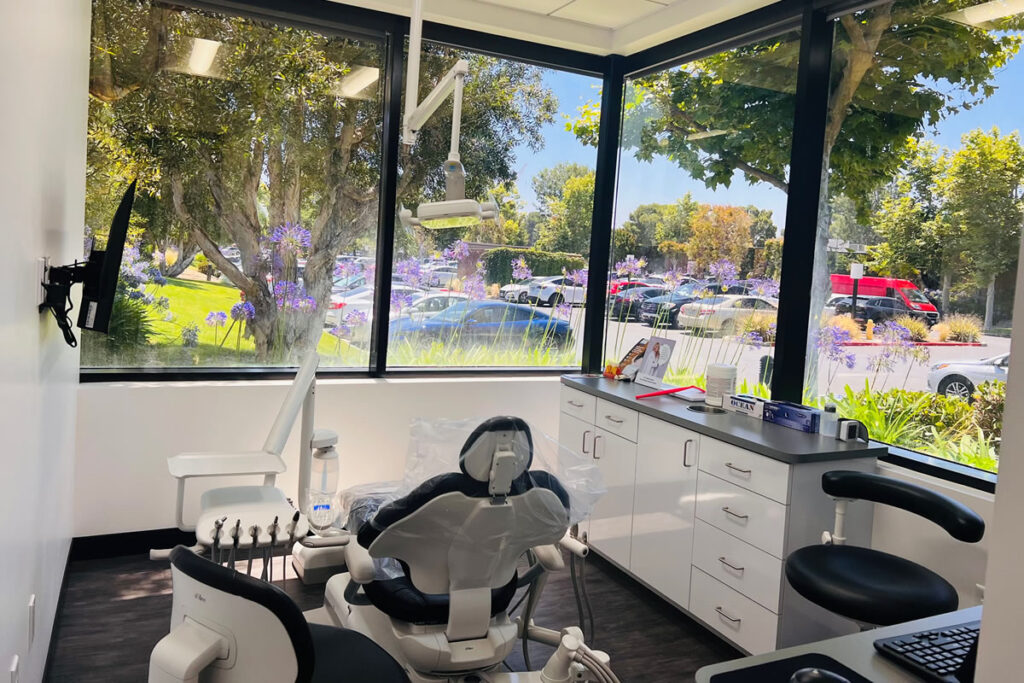 Newport Beach Broken Tooth Dentist Newport Smile Studio